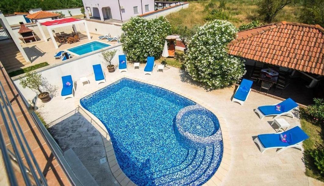 Villa Filip - Private Pool & Gym Pula Buitenkant foto